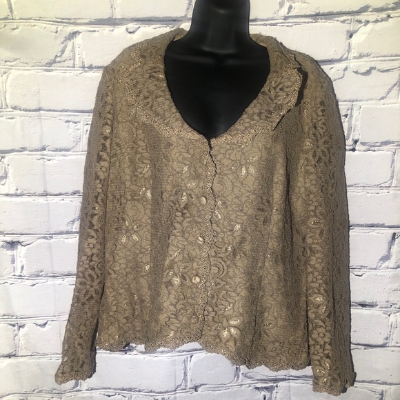 Talbots top size 18 more like a 16 fit - Picture 1 of 4